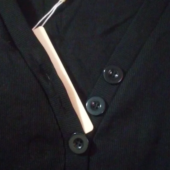 Women's Top - Picture 3 of 10